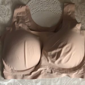 NWOT True & Co. Body Lift Wireless Bra